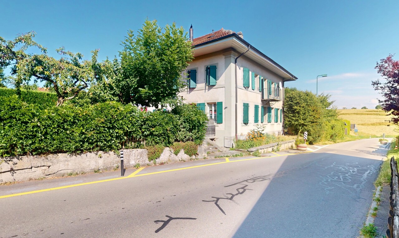 außenansicht mit property visible, day time, und stuckverkleidung
