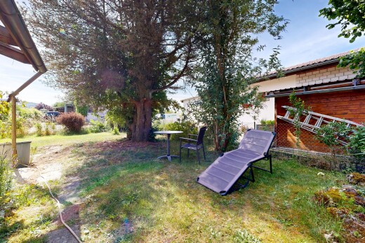 jardin avec from property, pelouse, et day time