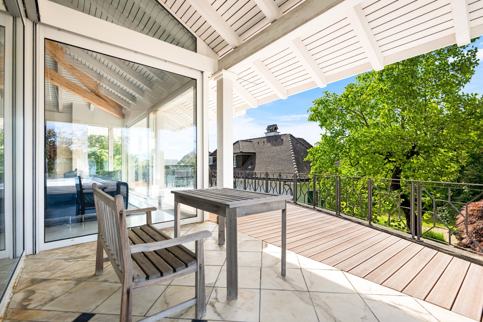 terrasse mit day time