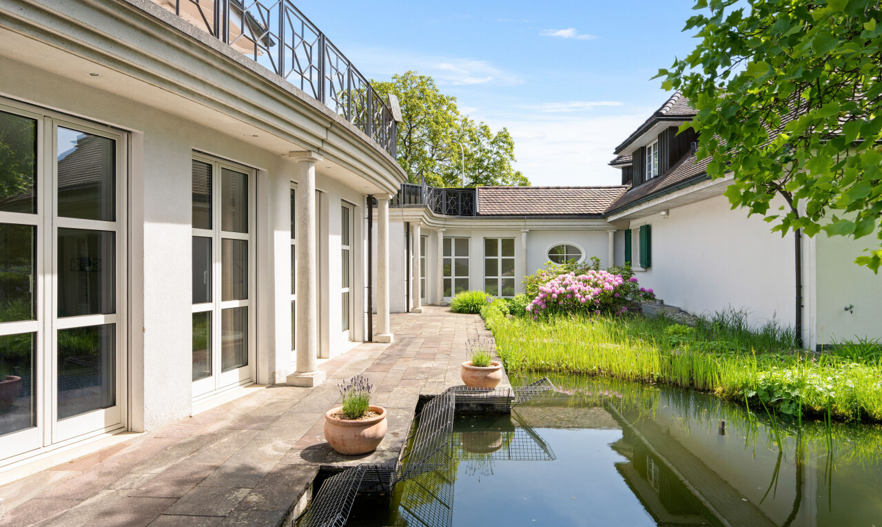 façade avec day time, bardage en stuc, from property, et terrasse