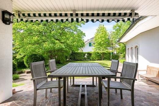 terrasse mit terrasse, essbereich im freien, day time, markise, und from property