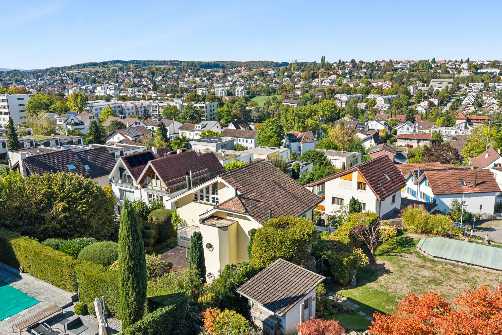 außenansicht mit wohngebietblick, residential view, neighborhood view, und day time
