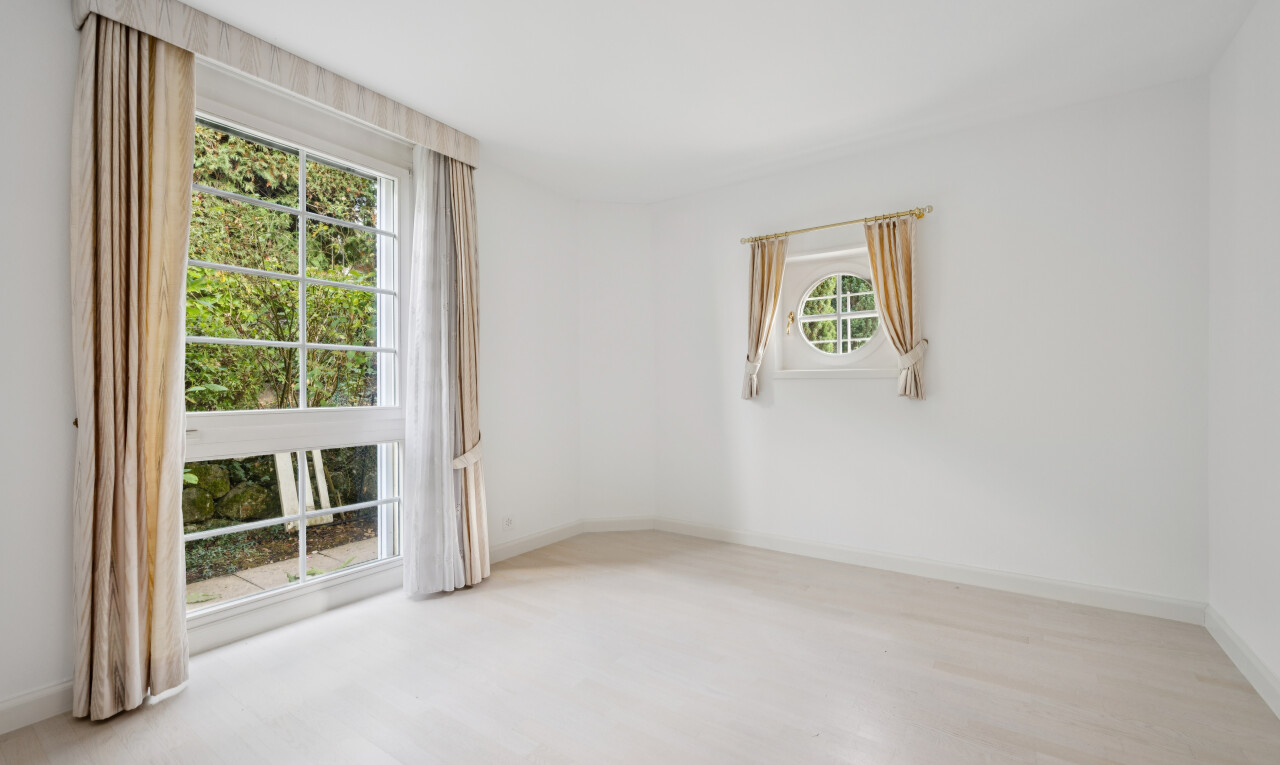 leerer raum mit gipskartonwand, drywall, inside property, sockelleisten, und baseboards wall