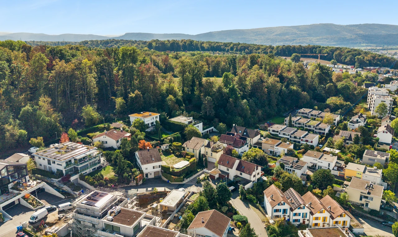 blick auf die berge mit blick auf die berge, mountain view, day time, waldblick, und forest view