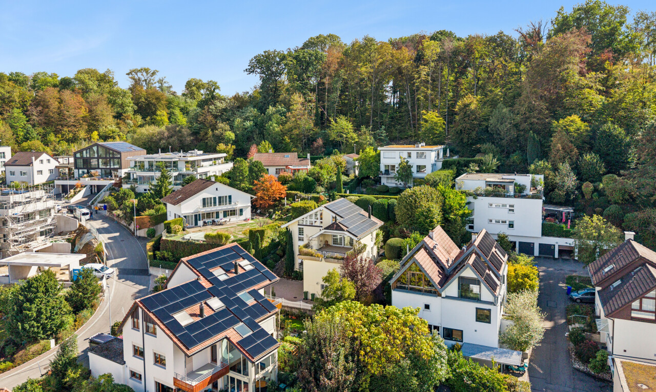 außenansicht mit wohngebietblick, residential view, neighborhood view, und day time