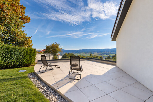 terrasse avec view focus, from property, day time, water view, et vue sur l'eau