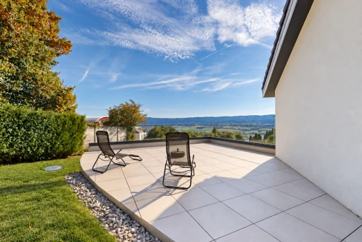 terrasse avec view focus, from property, day time, water view, et vue sur l'eau