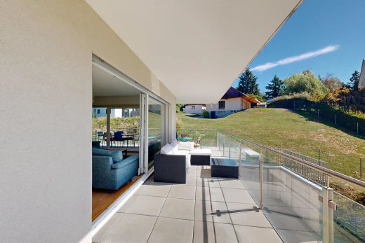 balcon avec from property et espace de vie extérieur