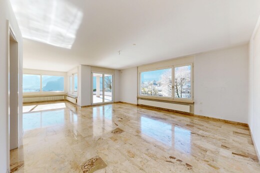 leerer raum mit day time, gipskartonwand, drywall, marmorboden, und marble finish floor