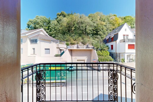 balcon avec day time, balcon, et from property