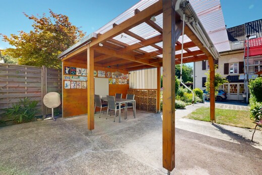terrasse avec day time, clôture, et terrasse