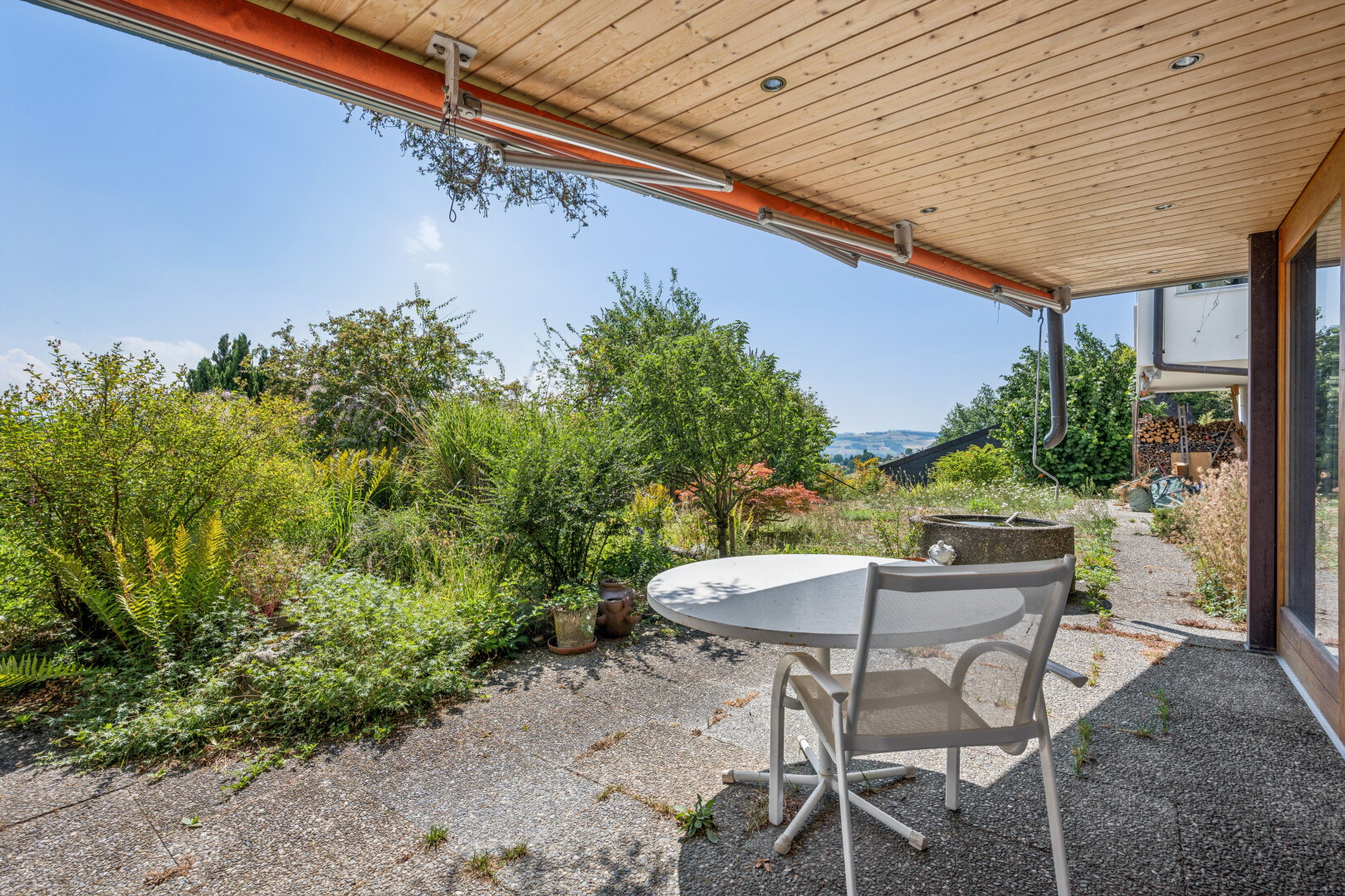 terrasse mit terrasse, from property, view focus, und day time