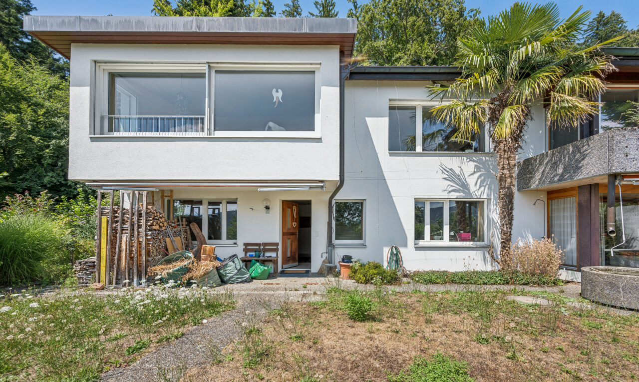façade avec property visible, day time, et bardage en stuc