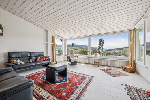wohnzimmer mit drywall, gipskartonwand, blick auf die berge, mountain view, und day time