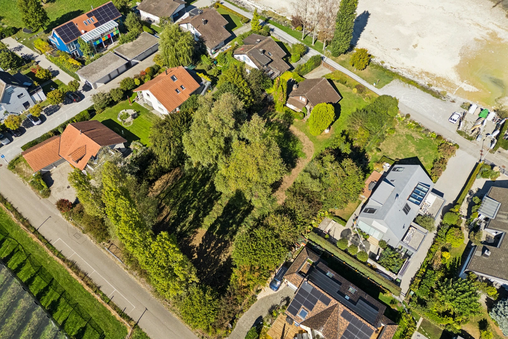 lage auf der karte mit aerial map