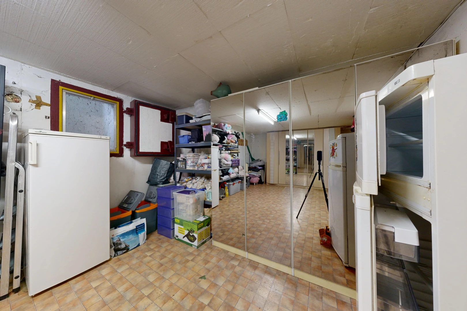 garde-manger avec sous-sol