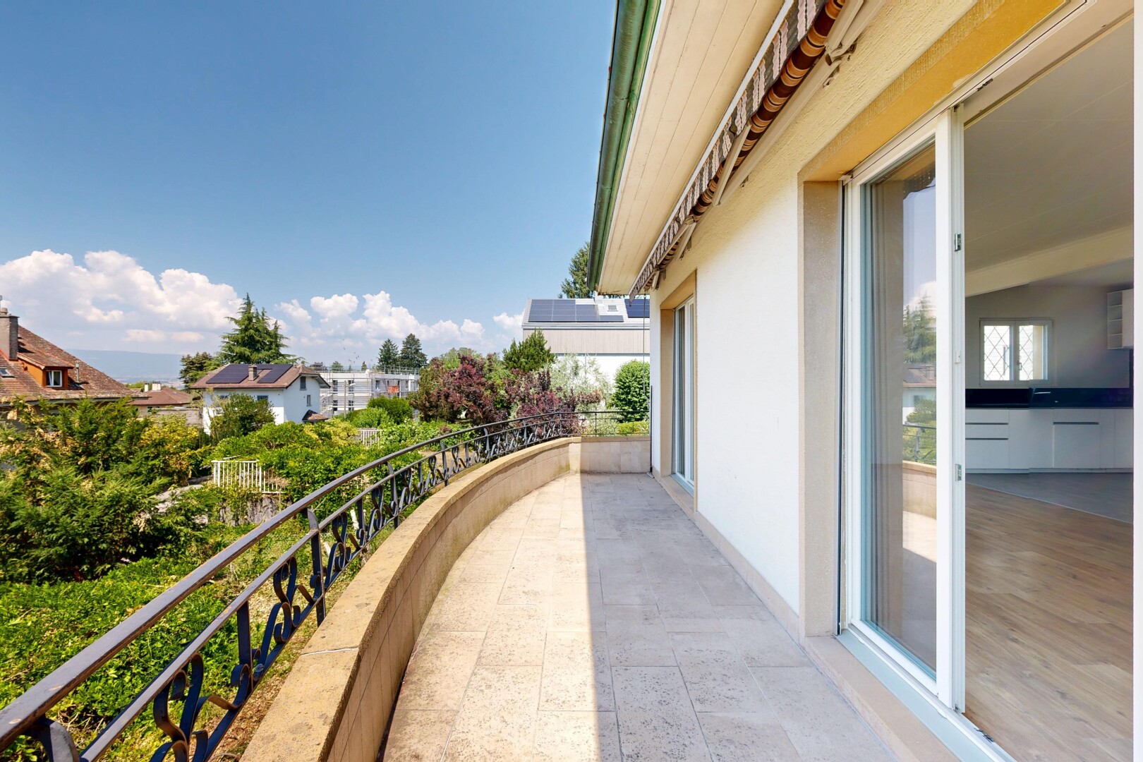 balkon mit day time, balkon, und from property