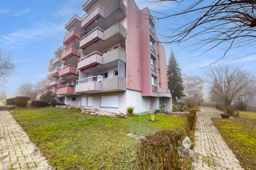 außenansicht mit apartment complex view, blick auf wohnanlage, from community, und day time