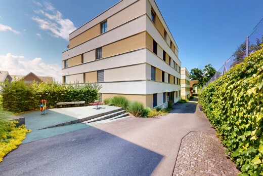 außenansicht mit property visible und day time