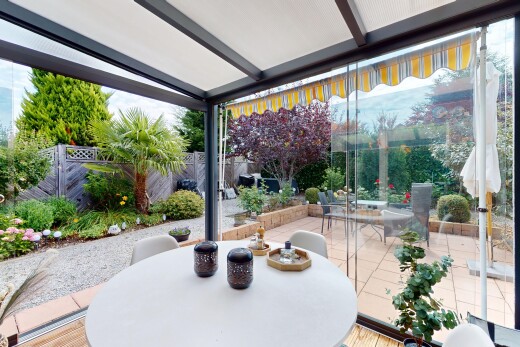 terrasse mit essbereich im freien, terrasse, zaun, from property, und markise