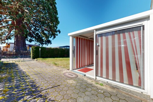 façade avec day time