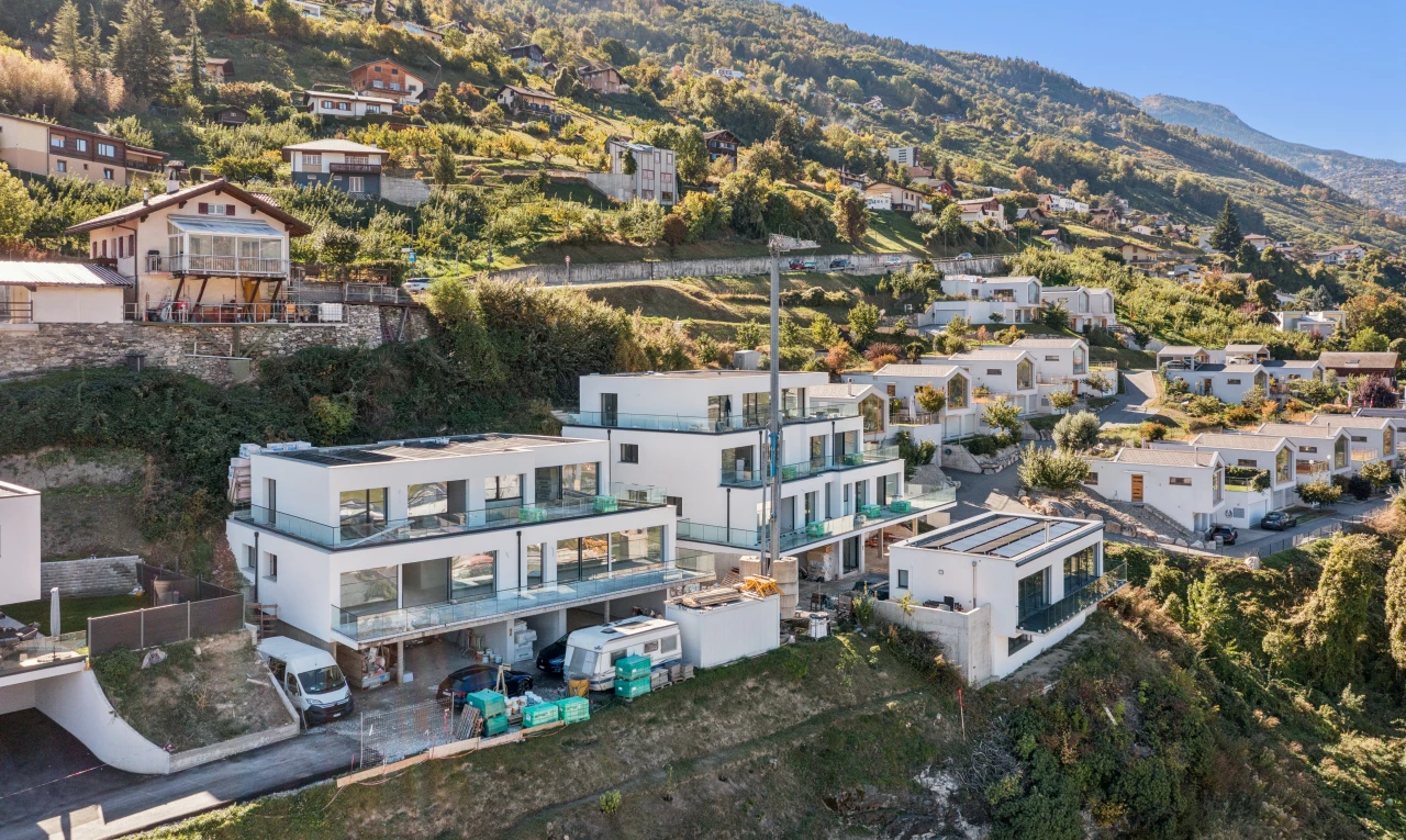 vue sur la montagne avec vue sur la montagne, mountain view, vue résidentielle, residential view, et day time