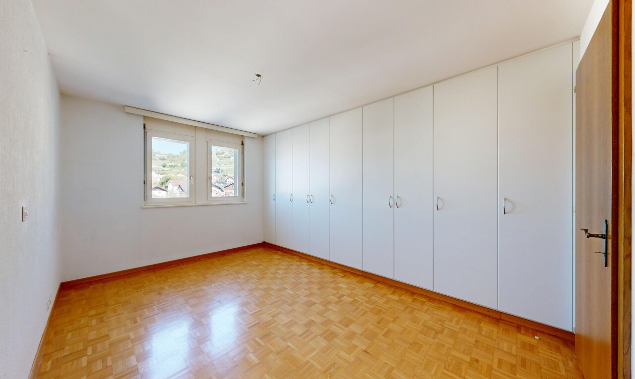 leerer raum mit gipskartonwand, drywall, natürliches licht, natural light, und inside property