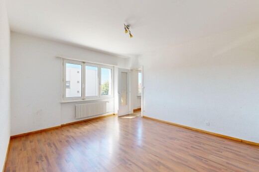 leerer raum mit kühler, drywall, gipskartonwand, baseboards wall, und sockelleisten