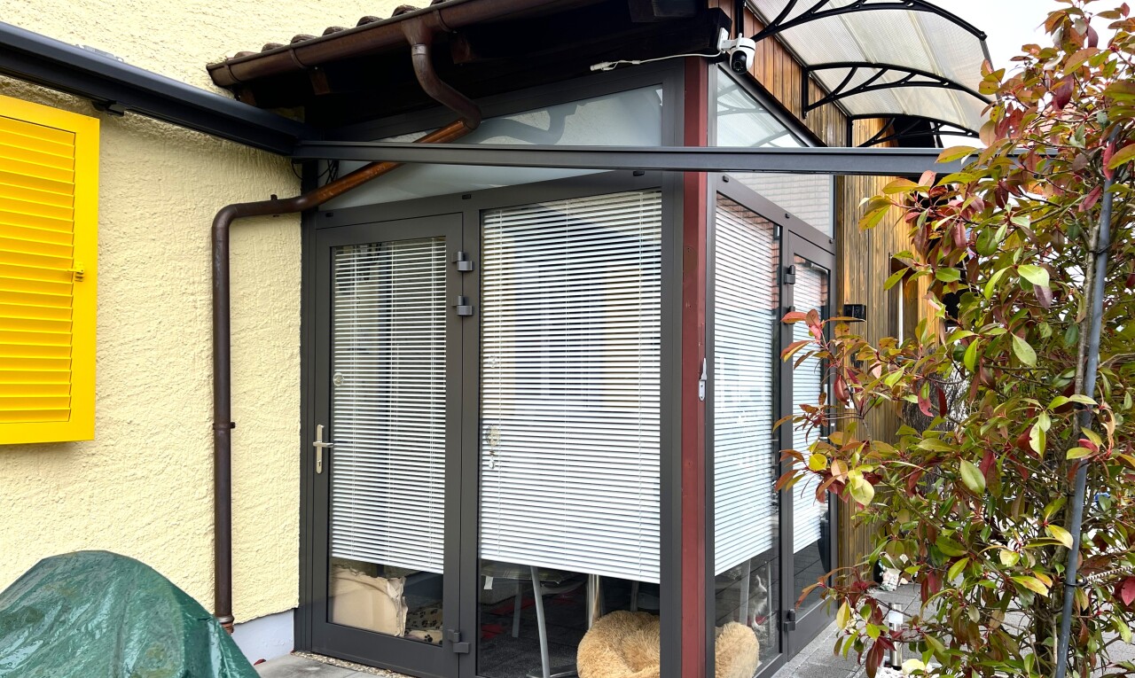 façade avec from property, overcast, et bardage en stuc