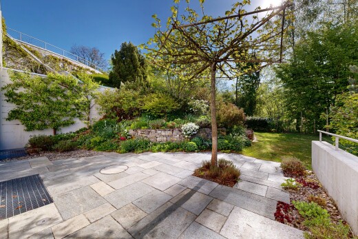jardin avec clôture, day time, et from property