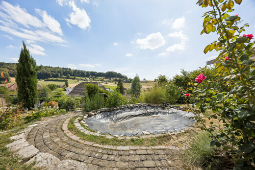 jardin avec day time et from property