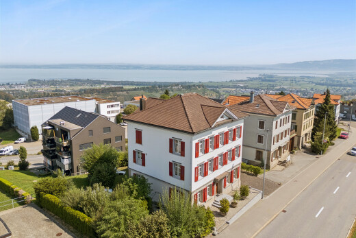 außenansicht mit day time, drone view, und straßenlaternen