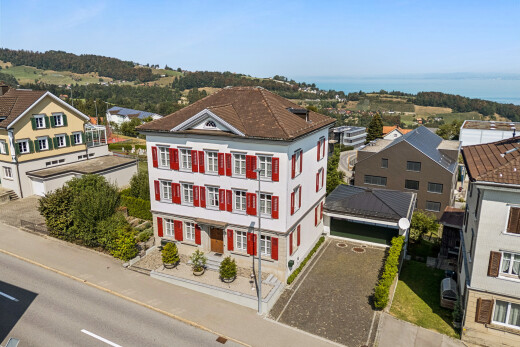 außenansicht mit drone view, day time, residential view, wohngebietblick, und straßenlaternen