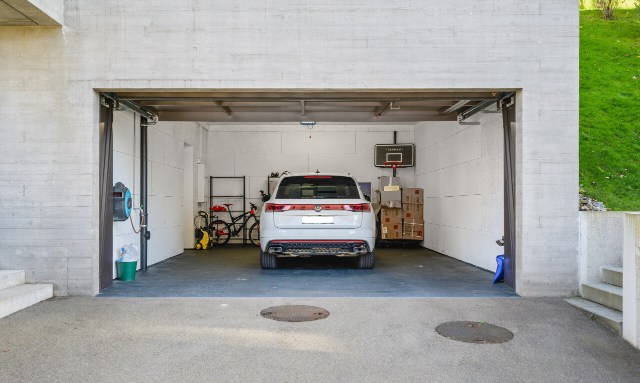 parken mit inside property und garage