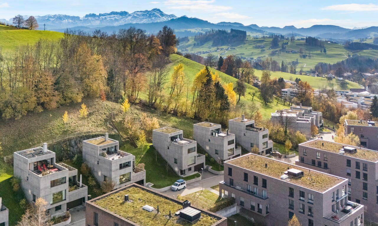 blick auf die berge mit blick auf die berge, mountain view, day time, und aerial view