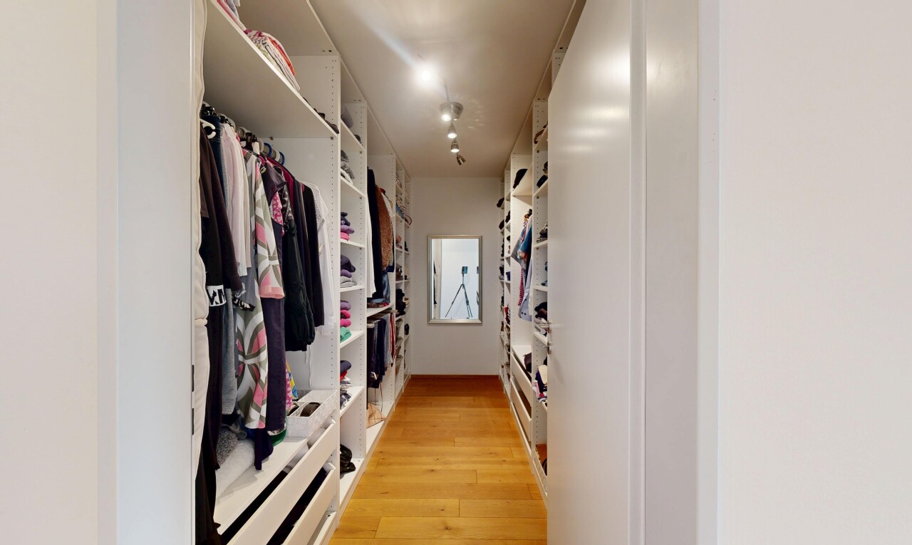 dressing avec sol en finition bois