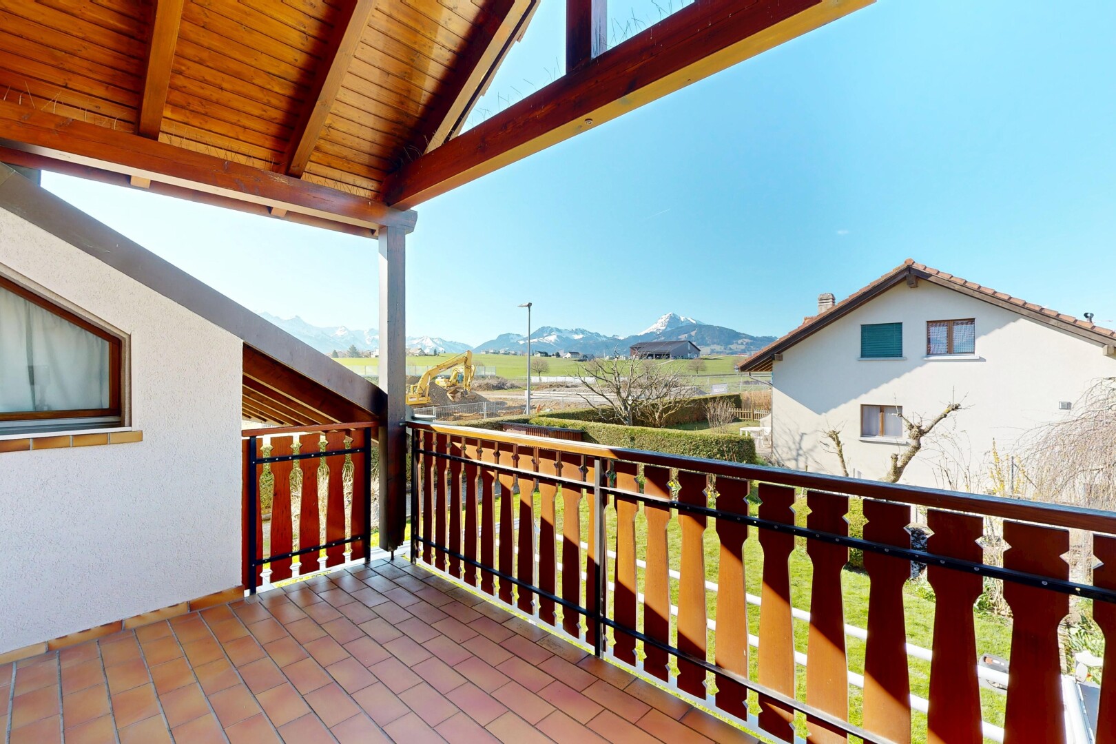 balcon avec from property, day time, vue sur la montagne, mountain view, et terrasse