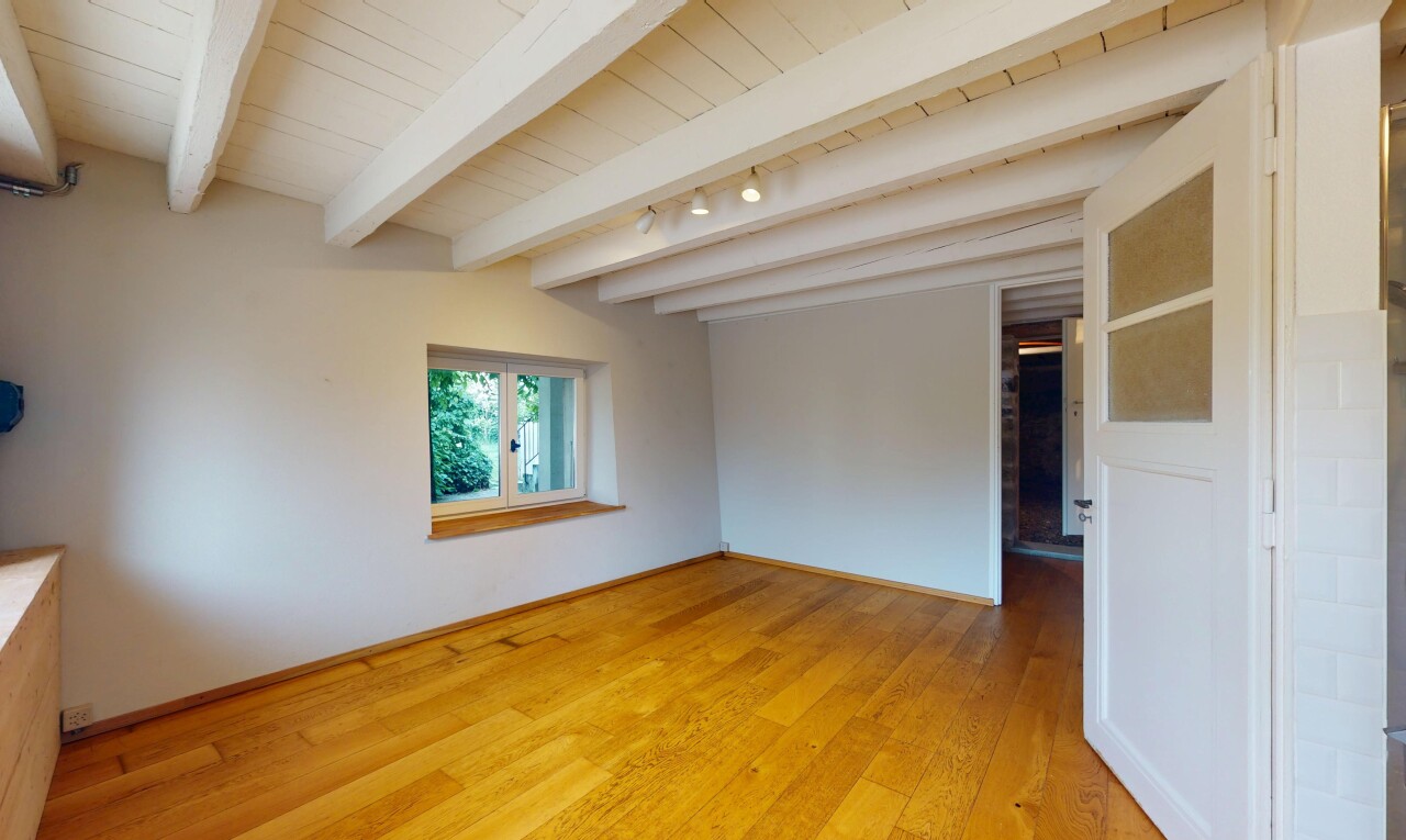 pièce vide avec cloison sèche, drywall, lumière naturelle, natural light, et inside property