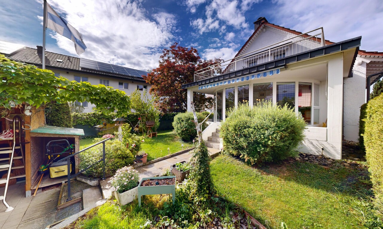 garten mit from property, day time, und rasen