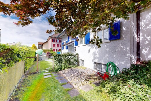 garten mit zaun, tor, from property, und rasen