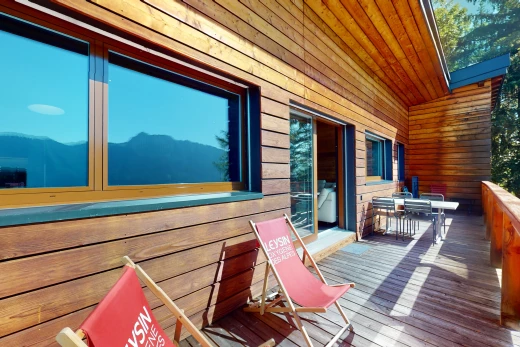 terrasse avec terrasse en bois