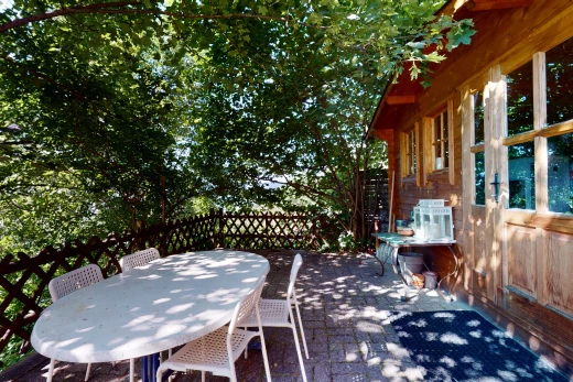 terrasse avec patio et clôture