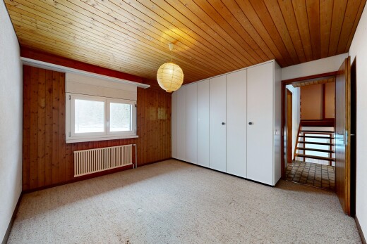 zimmer / schlafzimmer mit kühler, holzwand, wood wall, holzdecke, und wood ceiling