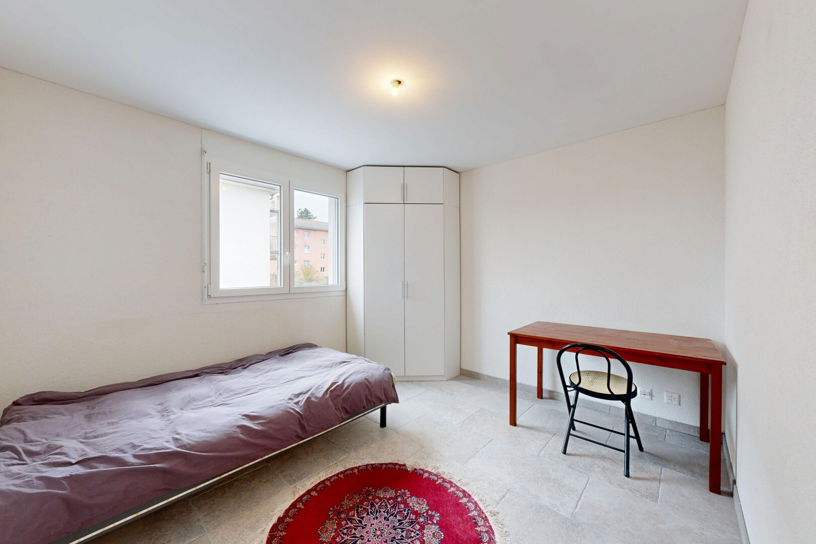 chambre avec lumière naturelle, natural light, cloison sèche, drywall, et inside property