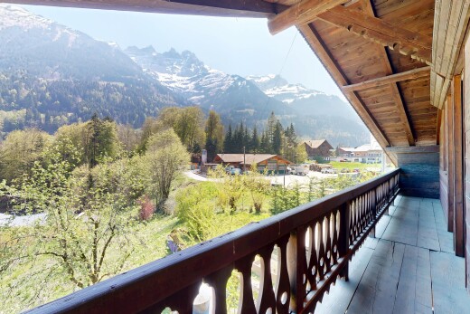 balcon avec balcon, vue sur la montagne, mountain view, et from property
