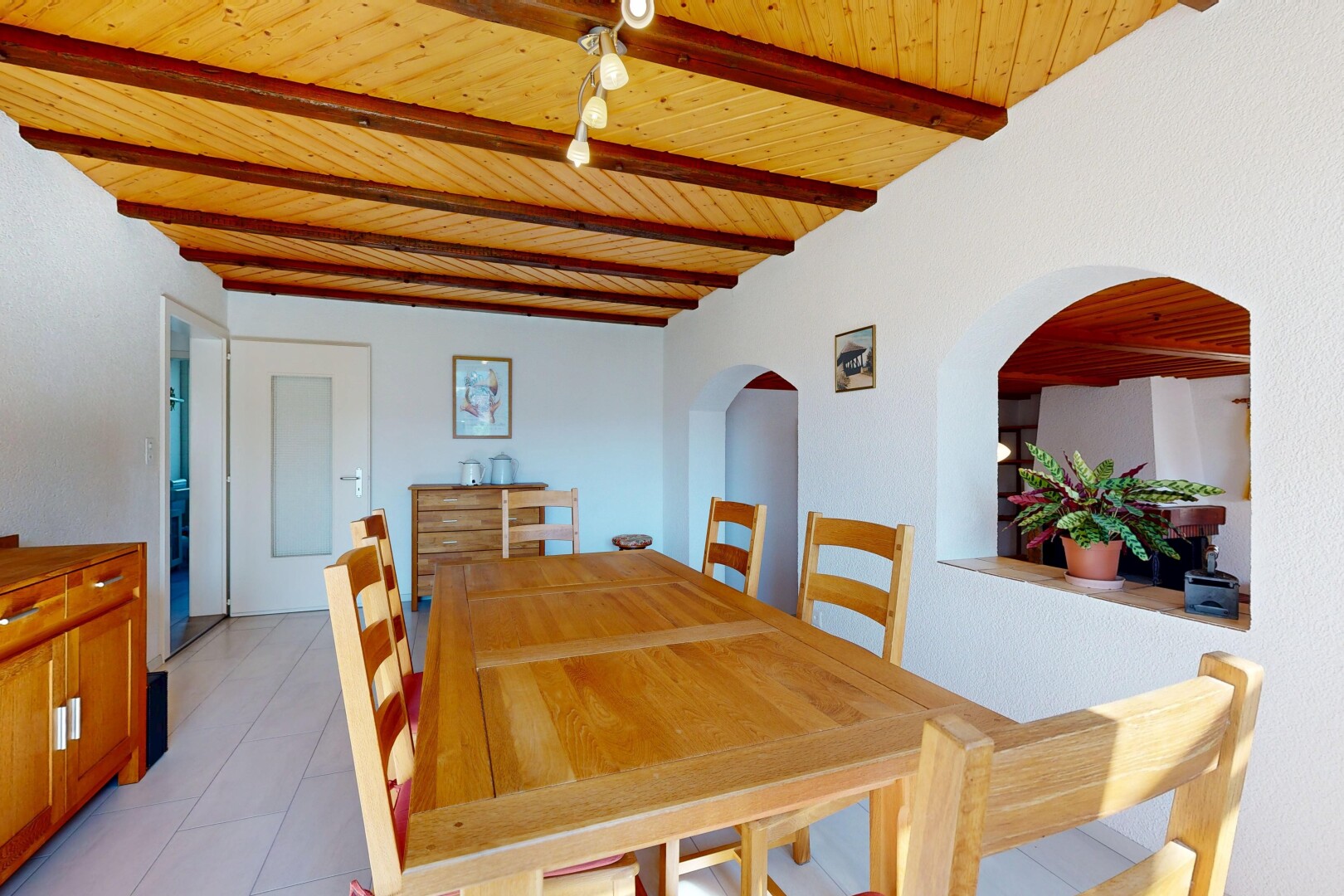 esszimmer mit inside property, wood ceiling, holzdecke, drywall, und gipskartonwand