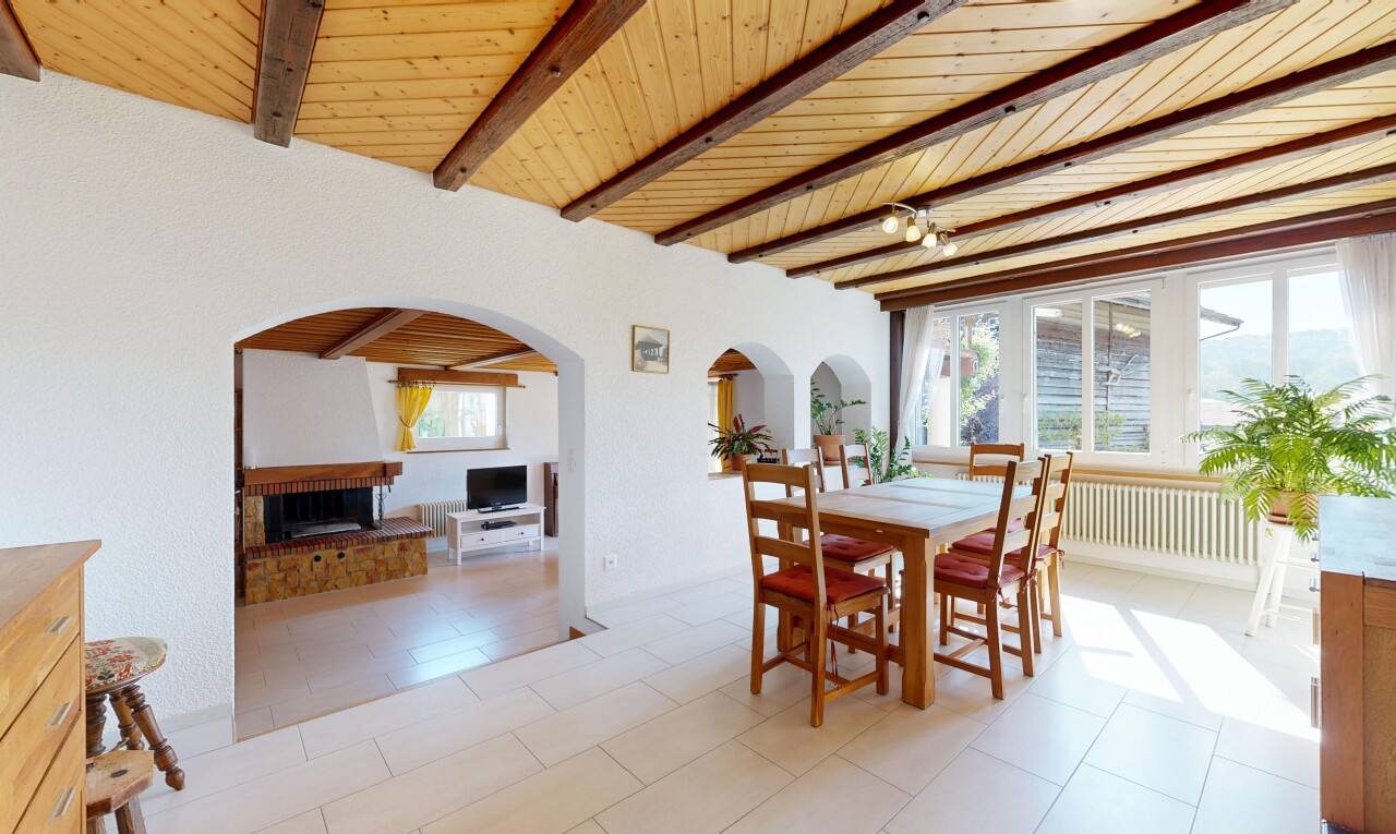esszimmer mit beamed ceiling, balkendecke, wood ceiling, holzdecke, und gewölbte gehwege