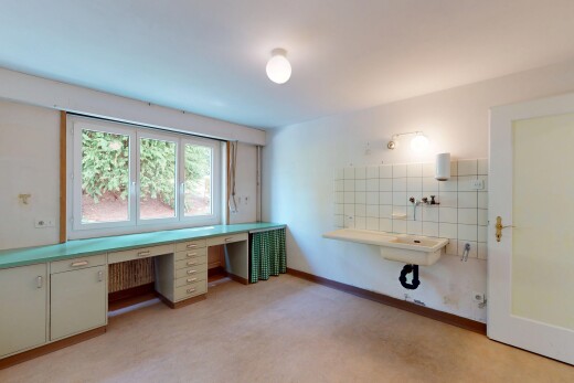 leerer raum mit natural light, natürliches licht, inside property, drywall, und gipskartonwand