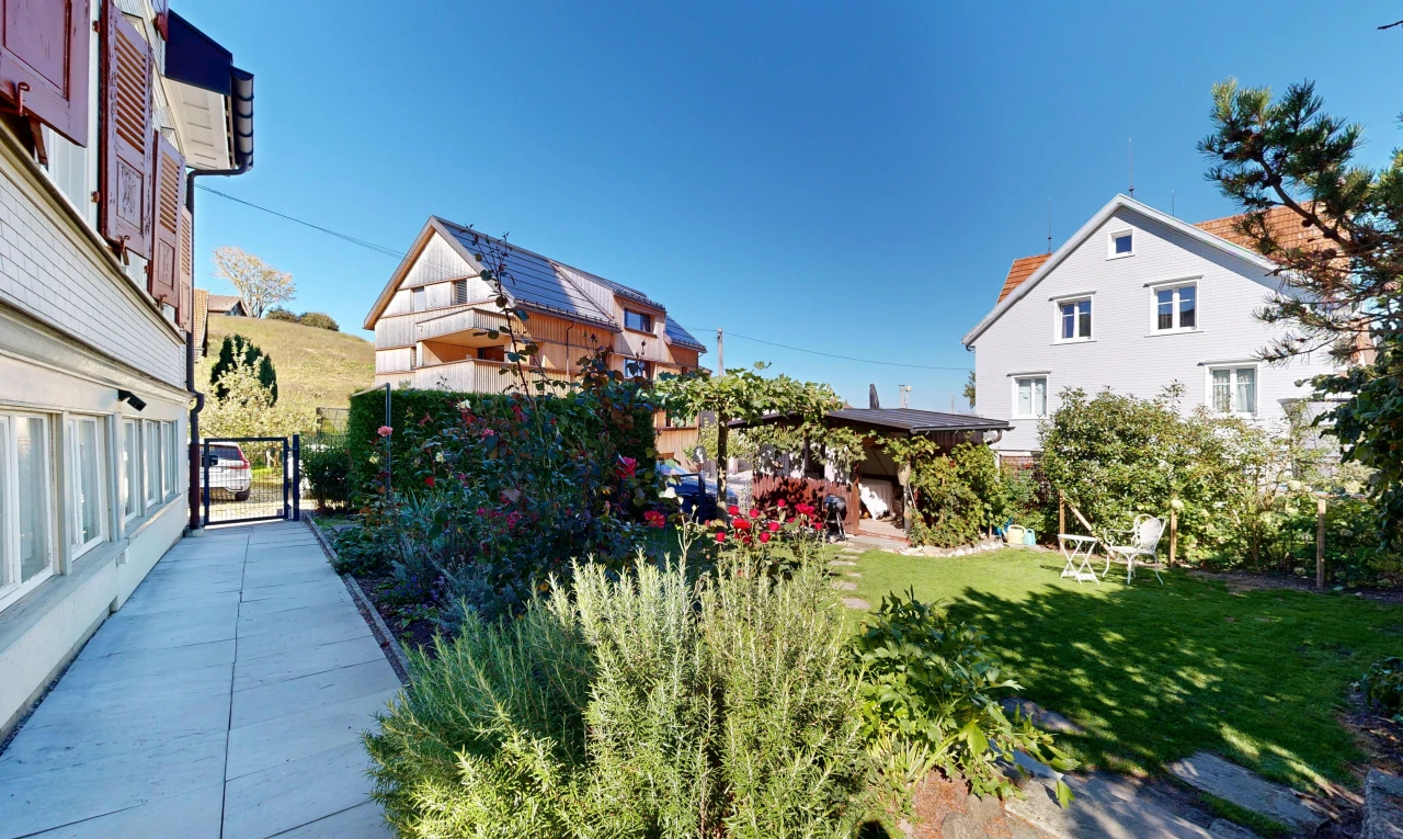 view of garden