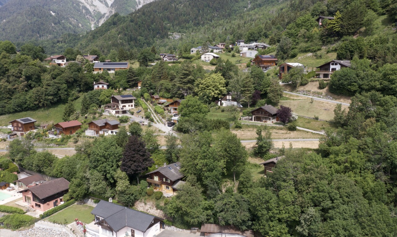 vue sur la montagne avec vue sur la montagne, mountain view, vue sur la forêt, forest view, et aerial view
